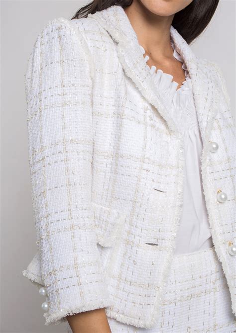 giacca chanel bianca|THE ICONIC WHITE JACKET .